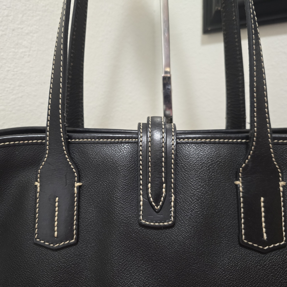 Dooney & Bourke Black Tote Bag - Picture 5 of 10